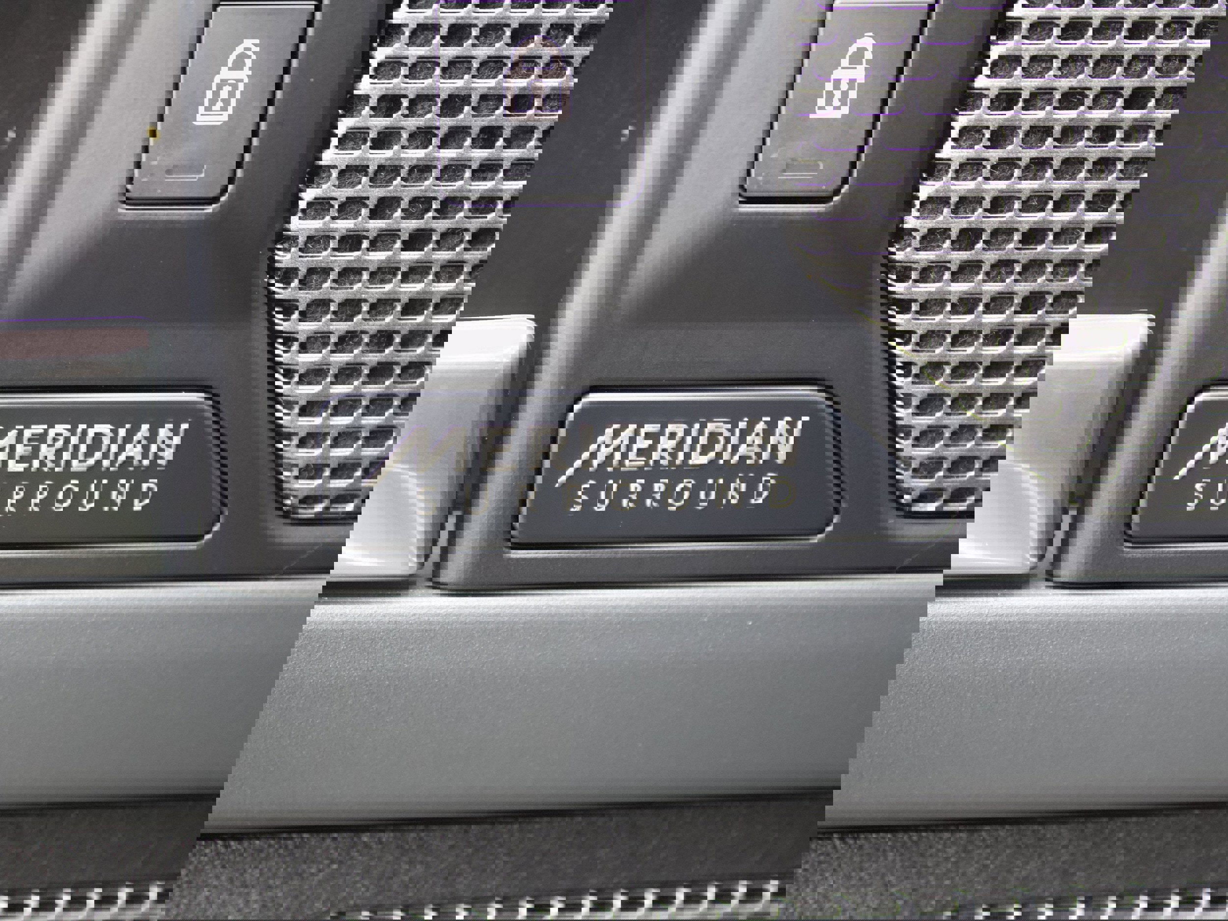 Used 2022 Land Rover Defender 90 X image 10