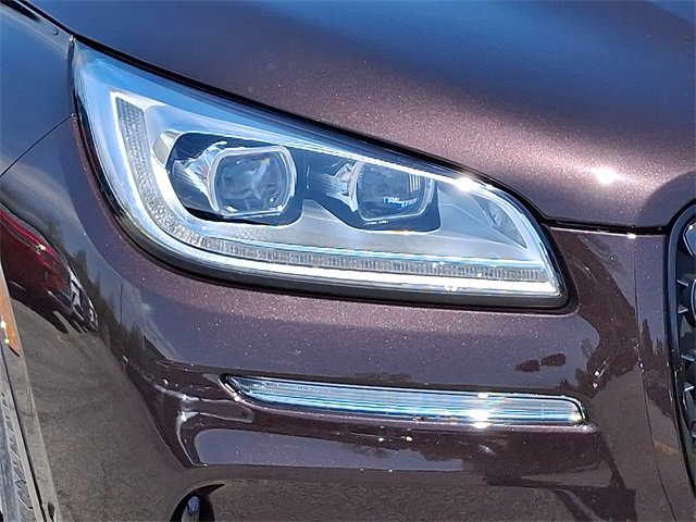 Used 2023 Lincoln Corsair Reserve w/ Equipment Group 202A image 9