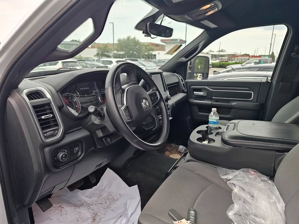 Used 2024 RAM 2500 Big Horn AWD/4WD image 9