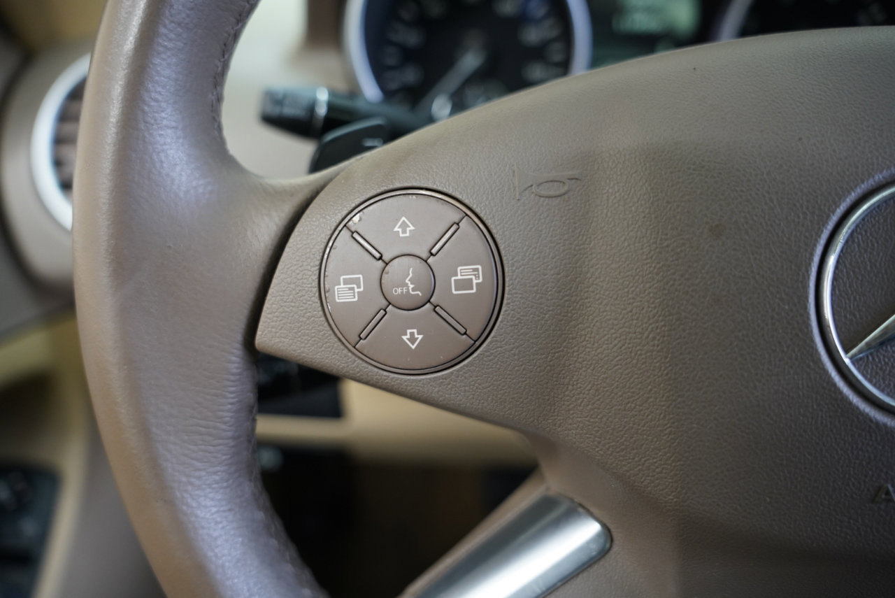 Used 2009 Mercedes-Benz ML 350 4MATIC image 13