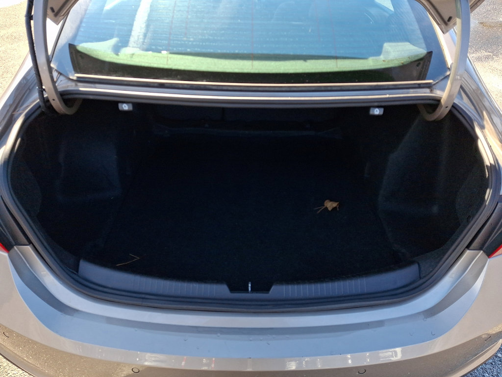 Used 2024 Chevrolet Malibu LT image 18