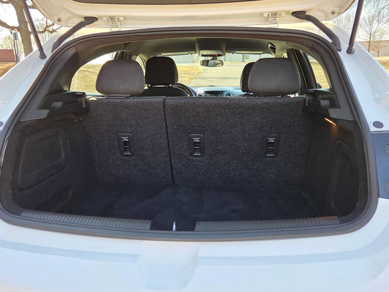 Used 2017 Chevrolet Cruze LT w/ Convenience Package image 7