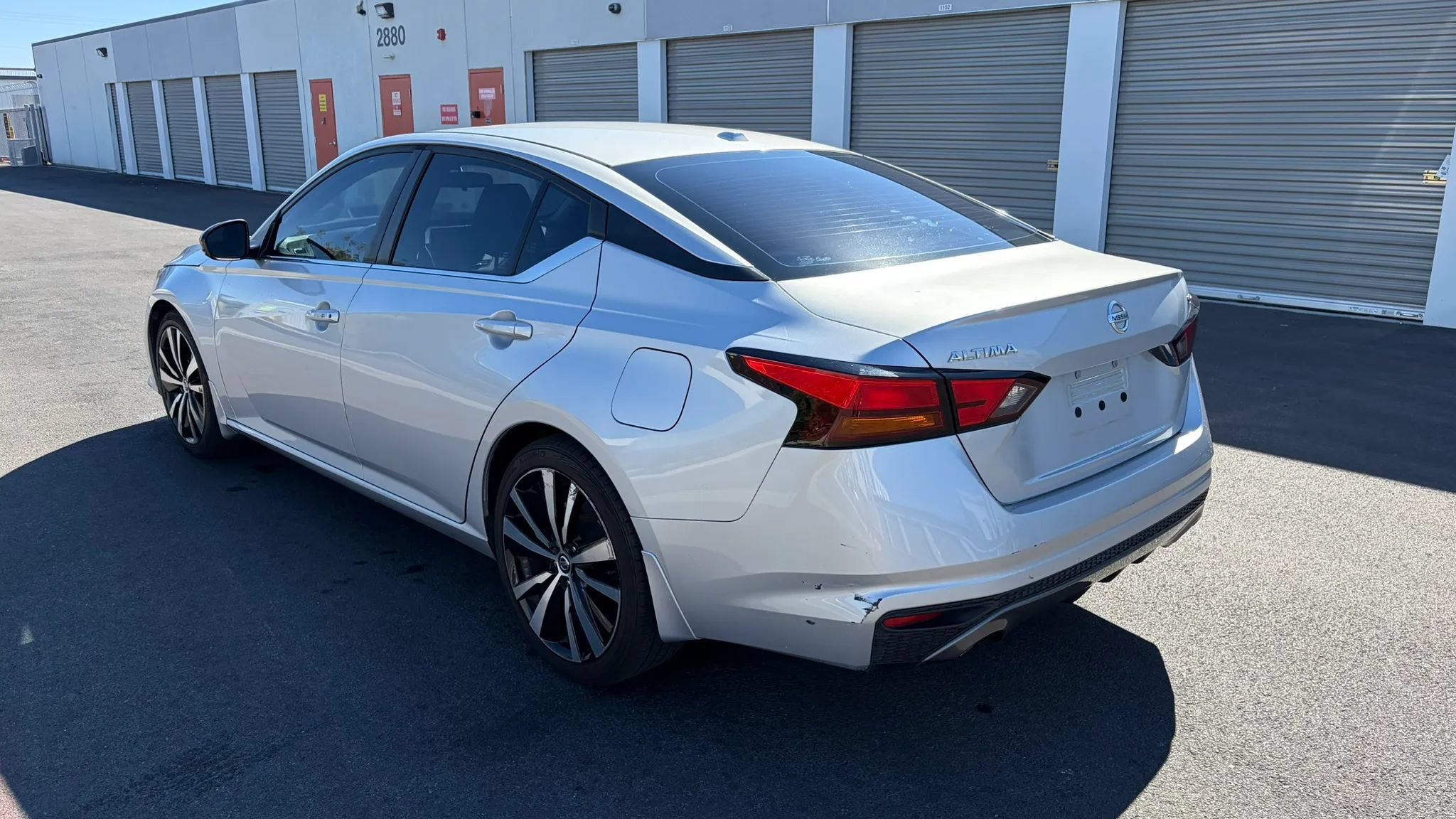 Used 2019 Nissan Altima 2.5 SR w/ SR Premium Package FWD image 3