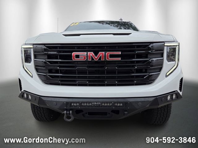 Used 2025 GMC Sierra 1500 Elevation image 9
