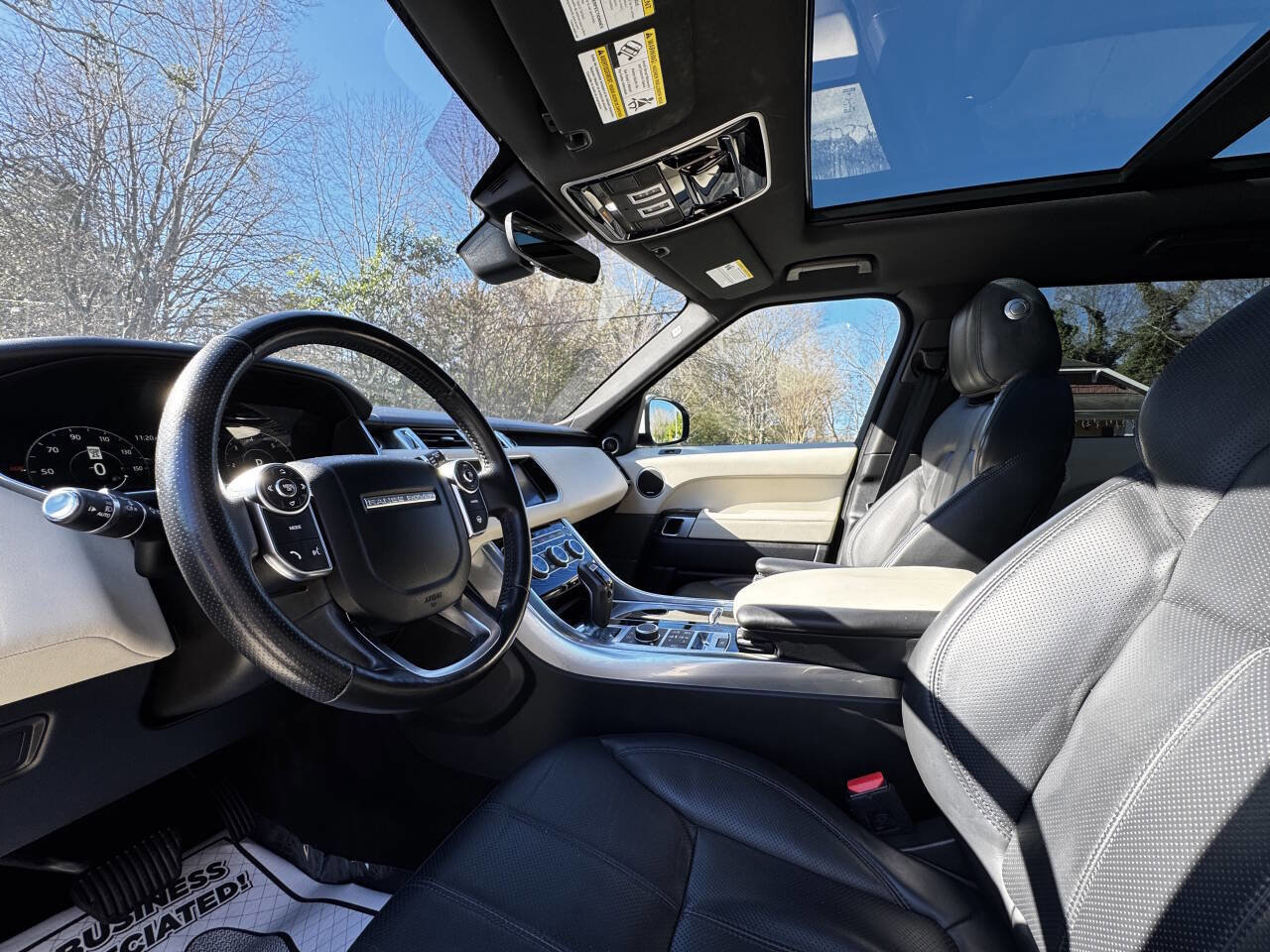 Used 2017 Land Rover Range Rover Sport HSE image 10