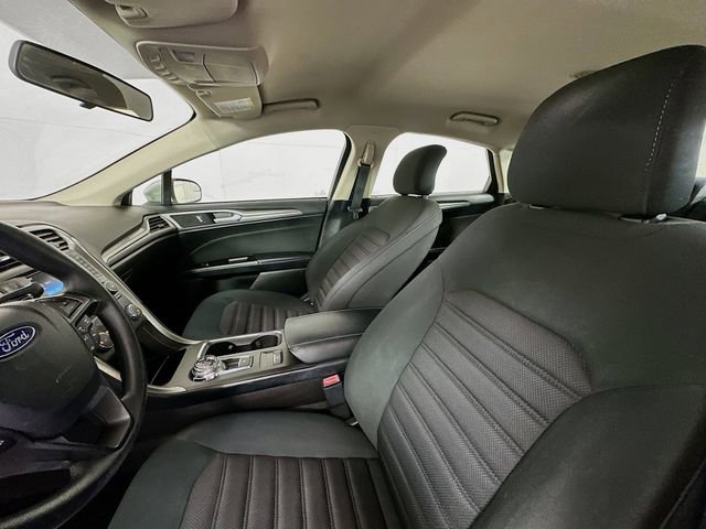 Used 2017 Ford Fusion SE image 20