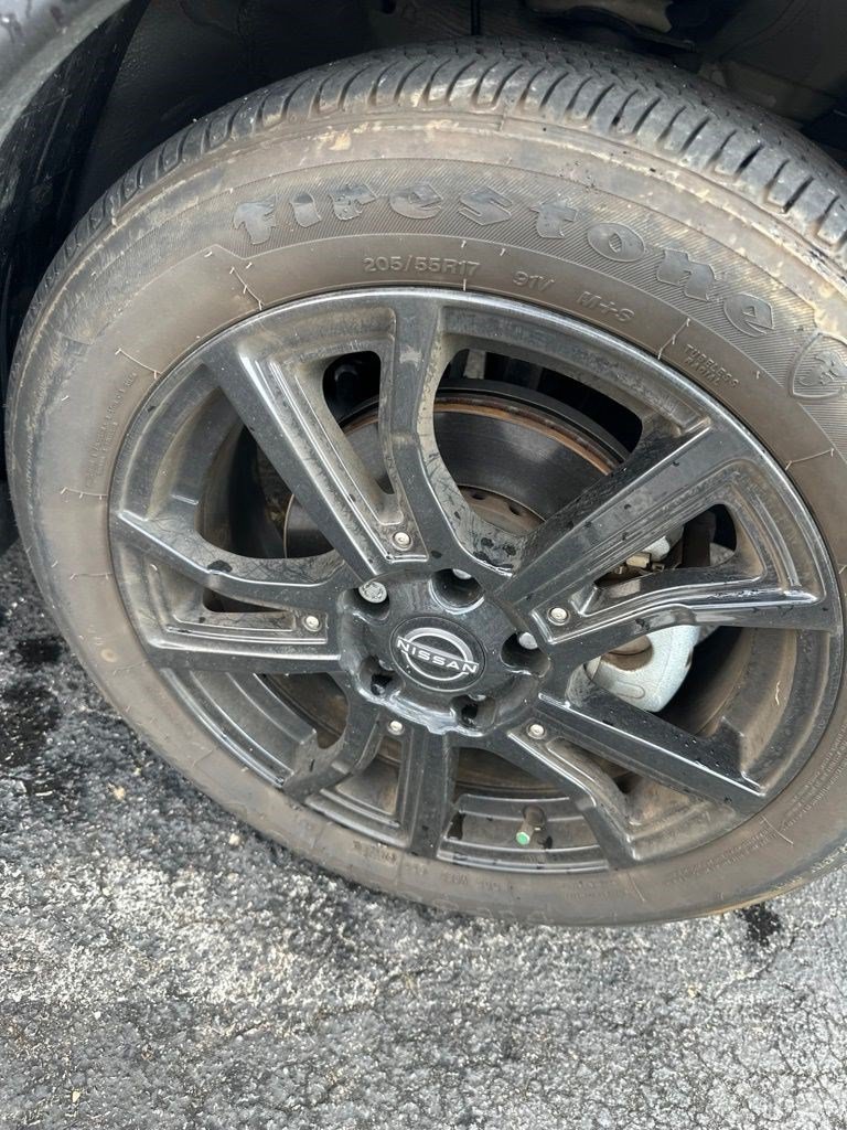 Certified 2023 Nissan Kicks SR w/ SR Premium Package FWD image 10