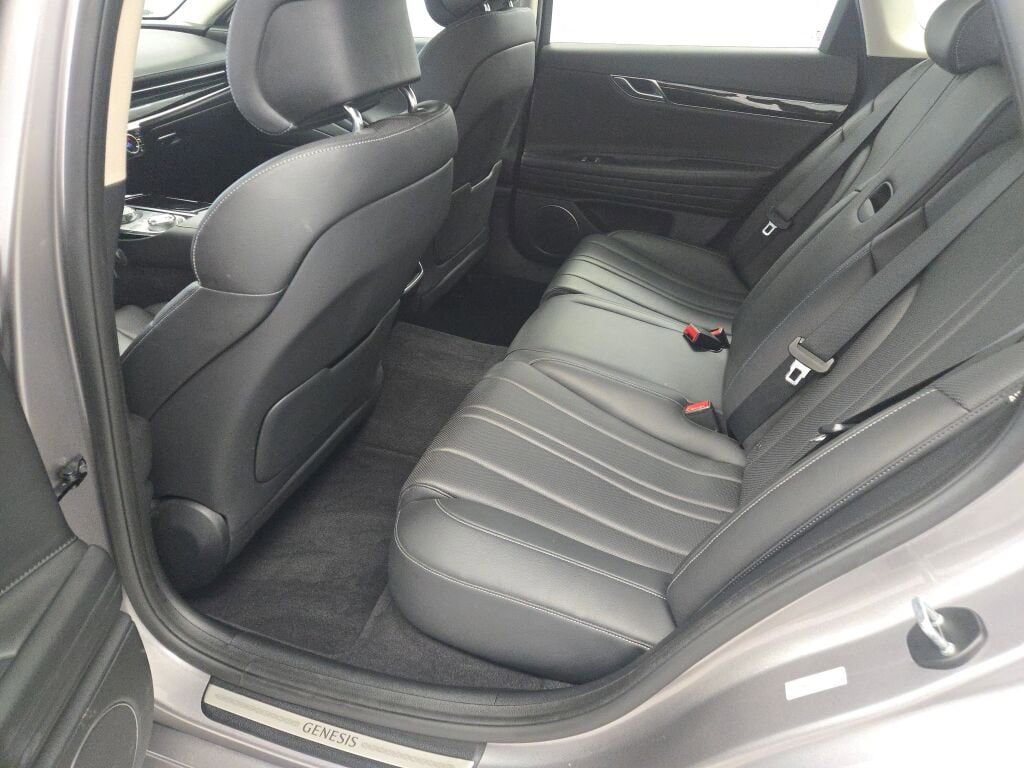 Used 2023 Genesis G80 2.5T image 18