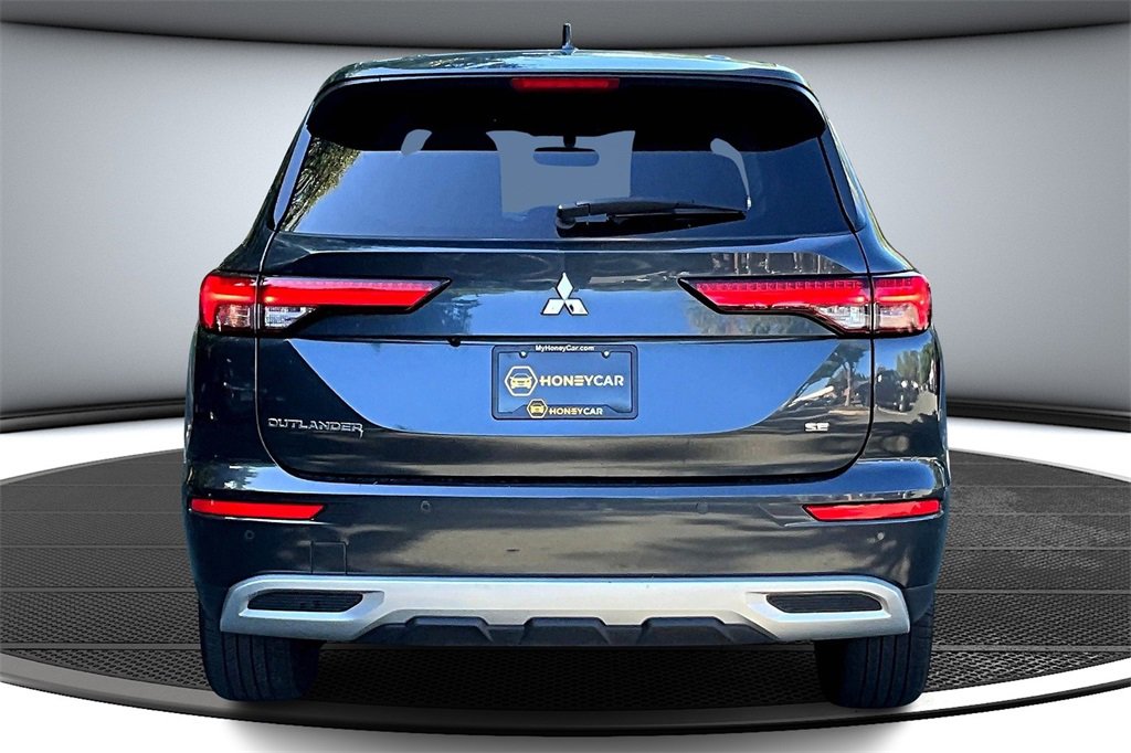 Used 2024 Mitsubishi Outlander SE image 5