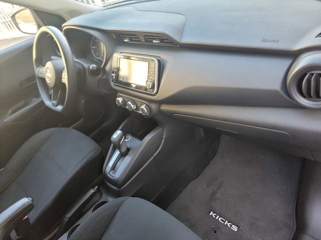 Used 2024 Nissan Kicks S image 21