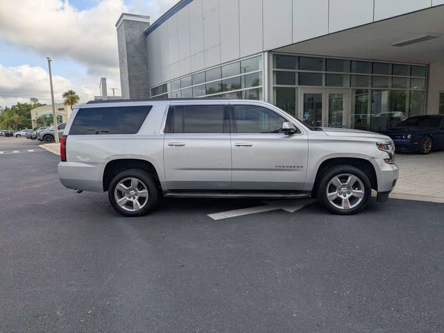 Used 2015 Chevrolet Suburban LT w/ Luxury Package RWD image 2