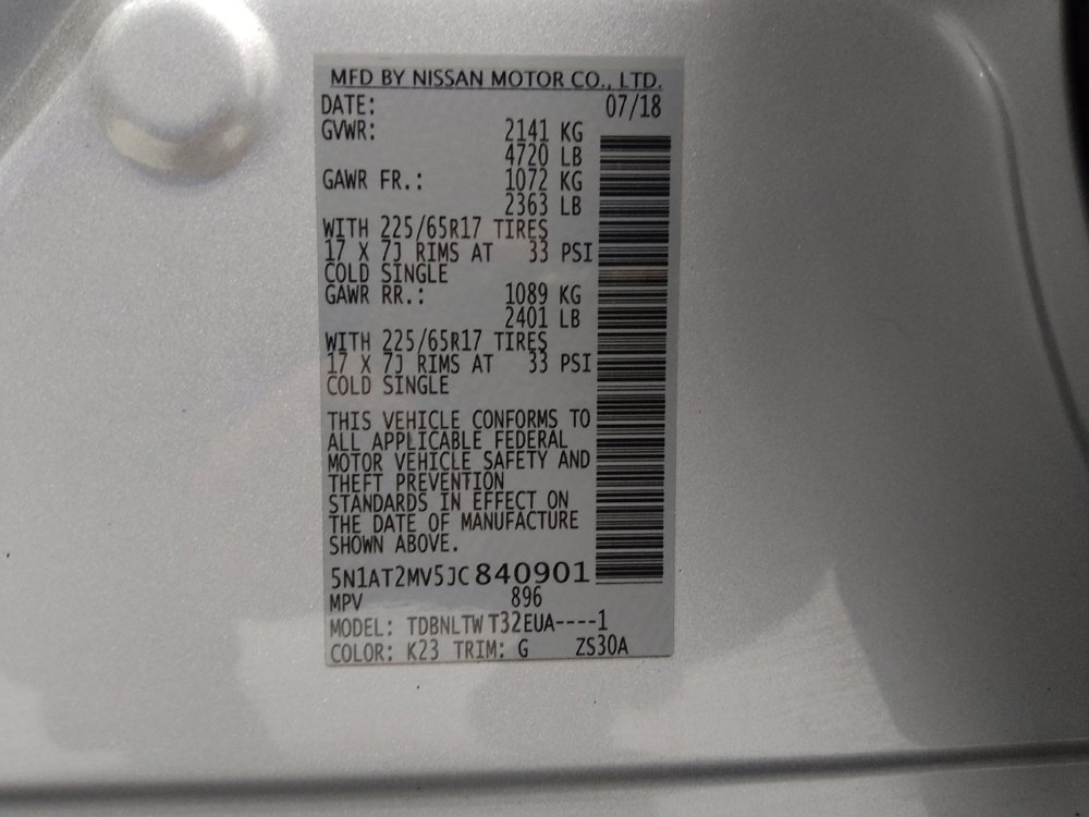 Used 2018 Nissan Rogue SV w/ Premium Package image 33