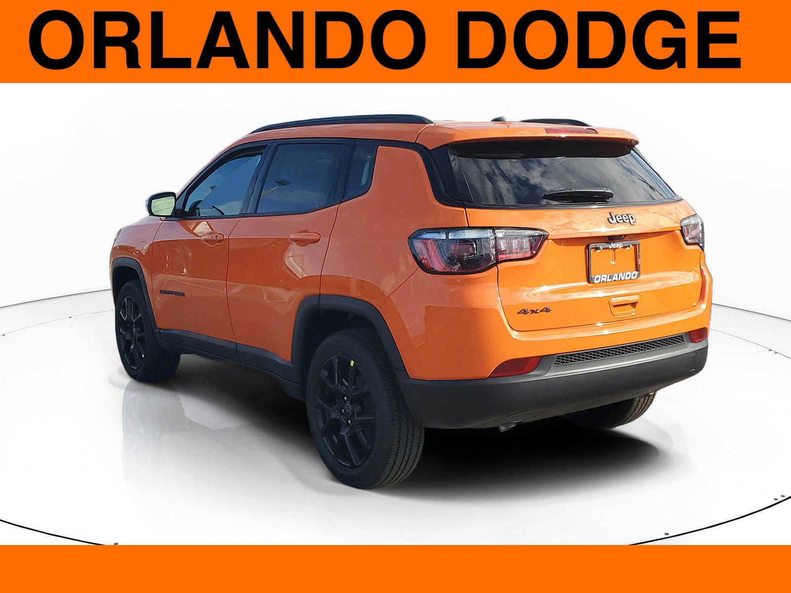 New 2026 Jeep Compass Latitude image 3