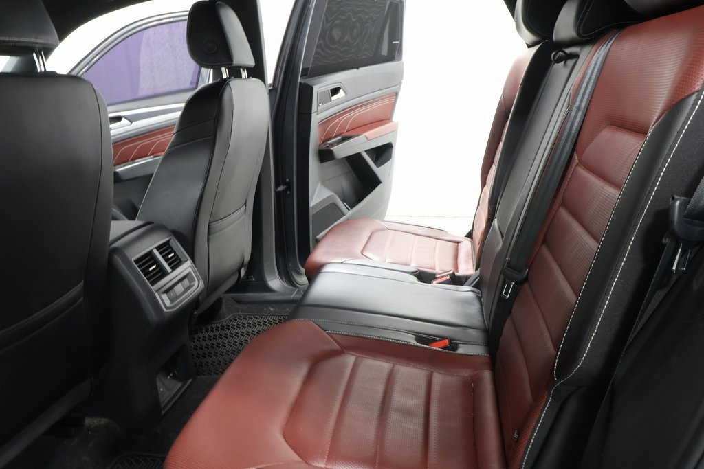 Used 2022 Volkswagen Atlas Cross Sport SEL Premium R-Line image 26