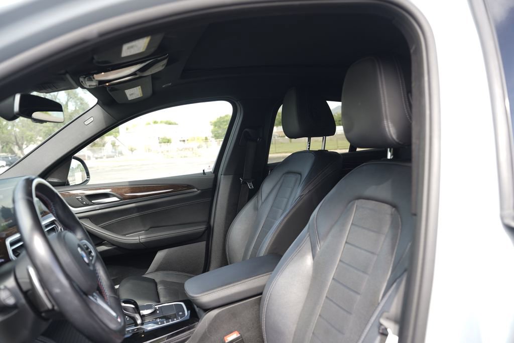 Used 2023 BMW X4 M40i AWD/4WD image 9