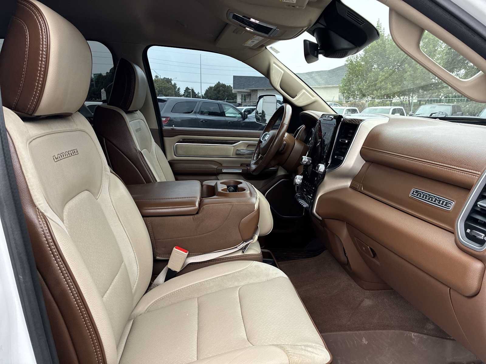 Used 2020 RAM 1500 Laramie AWD/4WD image 34