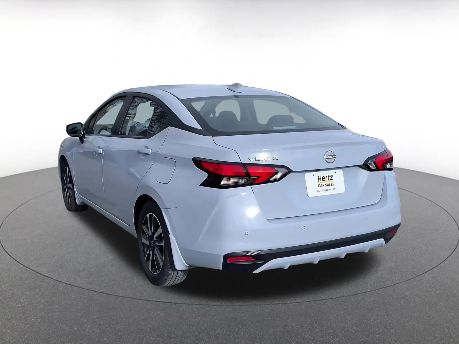 Used 2025 Nissan Versa SV w/ Trunk Package image 11