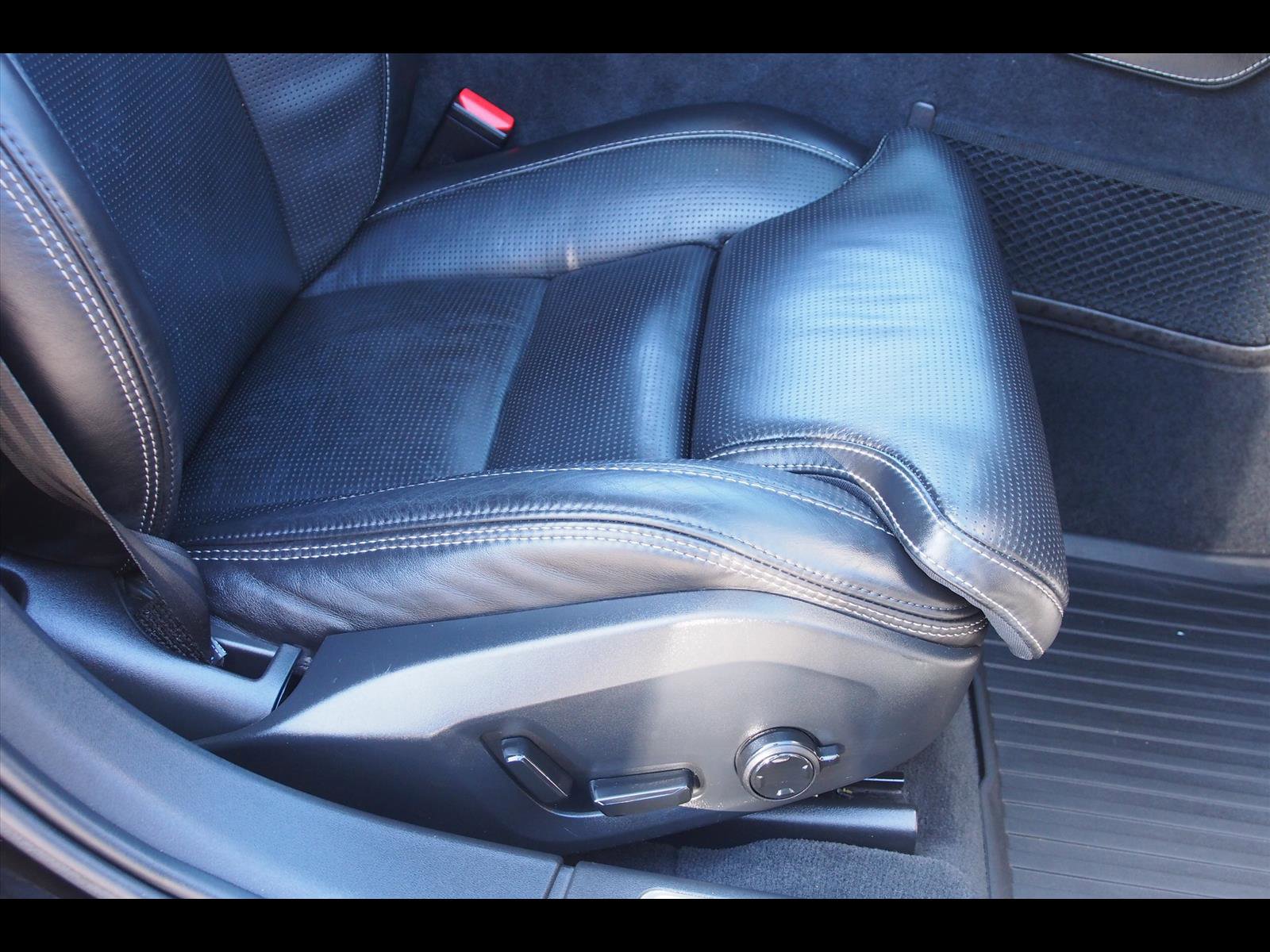 Used 2017 Volvo S90 T6 Inscription w/ Vision Package image 12