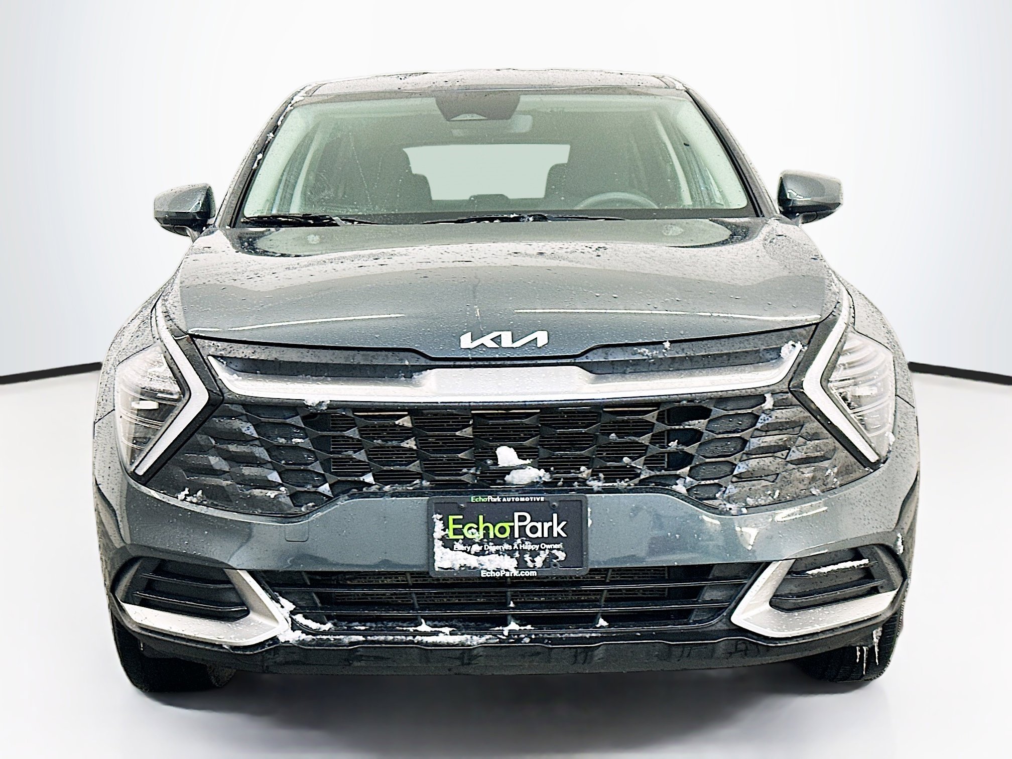 Used 2025 Kia Sportage LX image 2