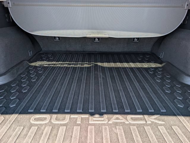 Used 2020 Subaru Outback Premium AWD/4WD image 22