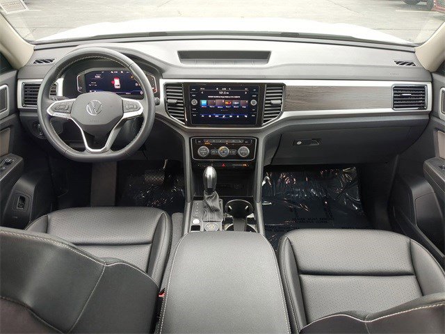 Used 2023 Volkswagen Atlas SE w/ Black Wheel Package image 26