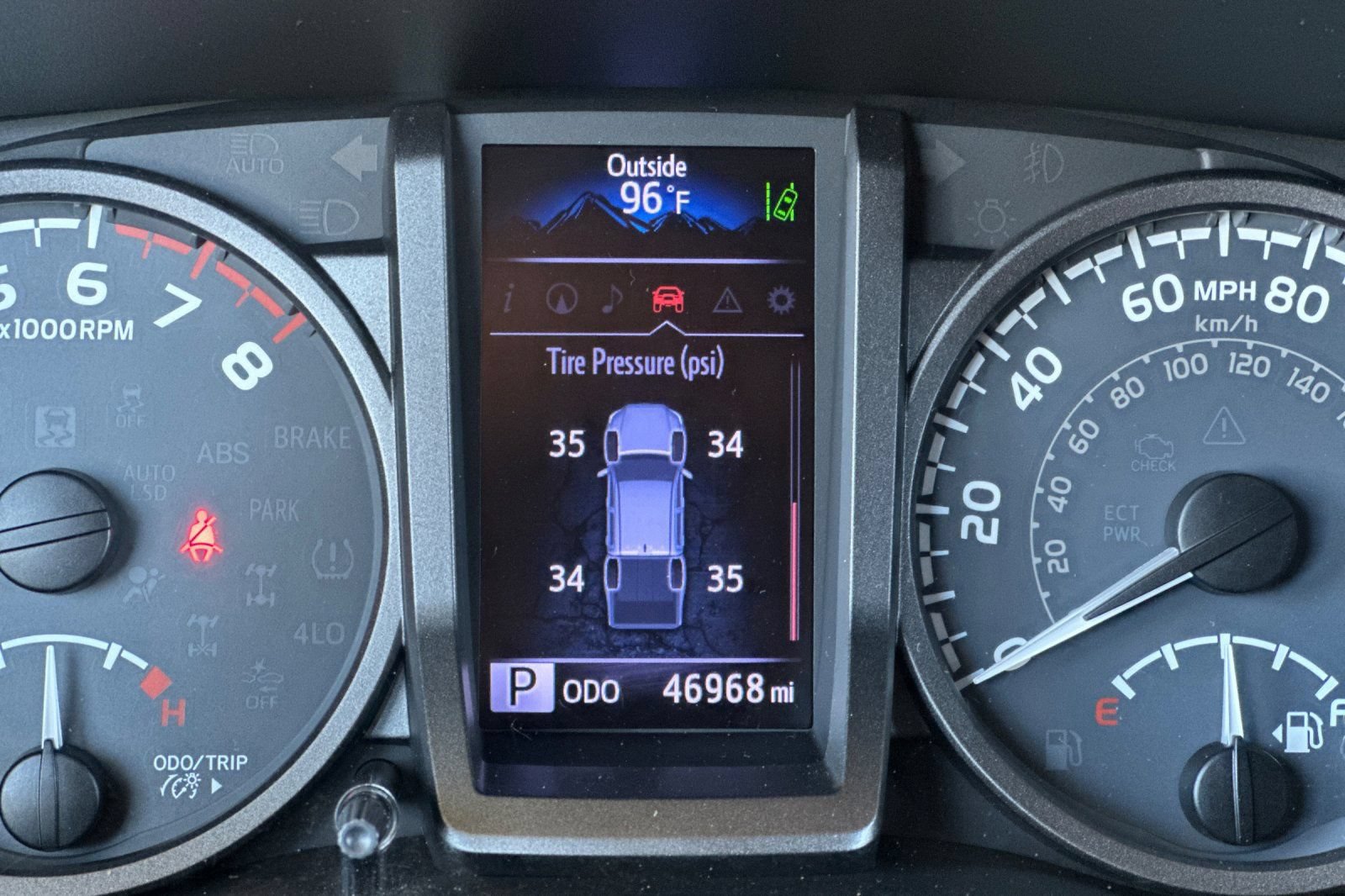 Used 2019 Toyota Tacoma TRD Sport w/ Exterior Package RWD image 24