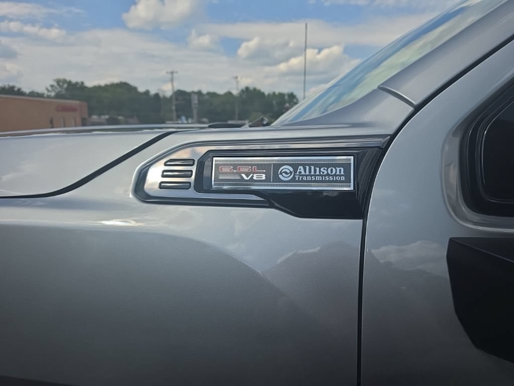 New 2026 GMC Sierra 2500 AT4 w/ LPO, Black Badging Package AWD/4WD image 10