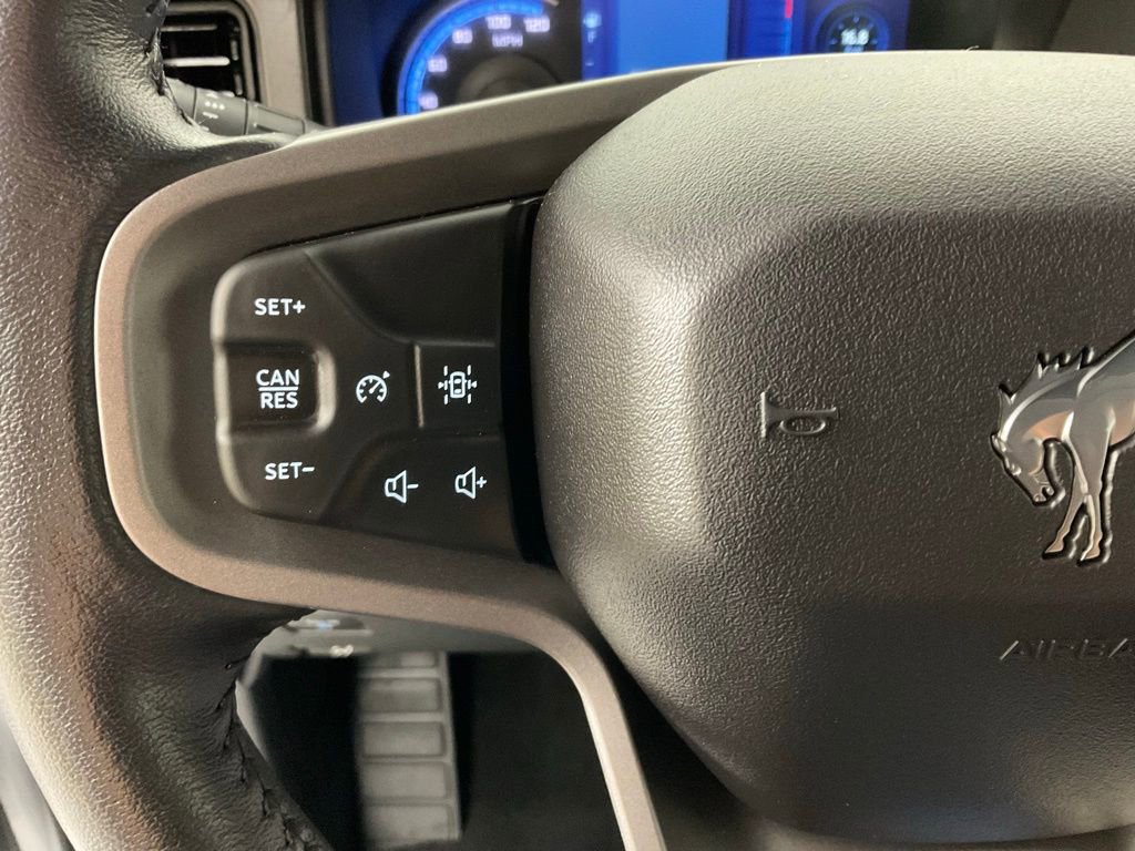 Used 2023 Ford Bronco Badlands image 24