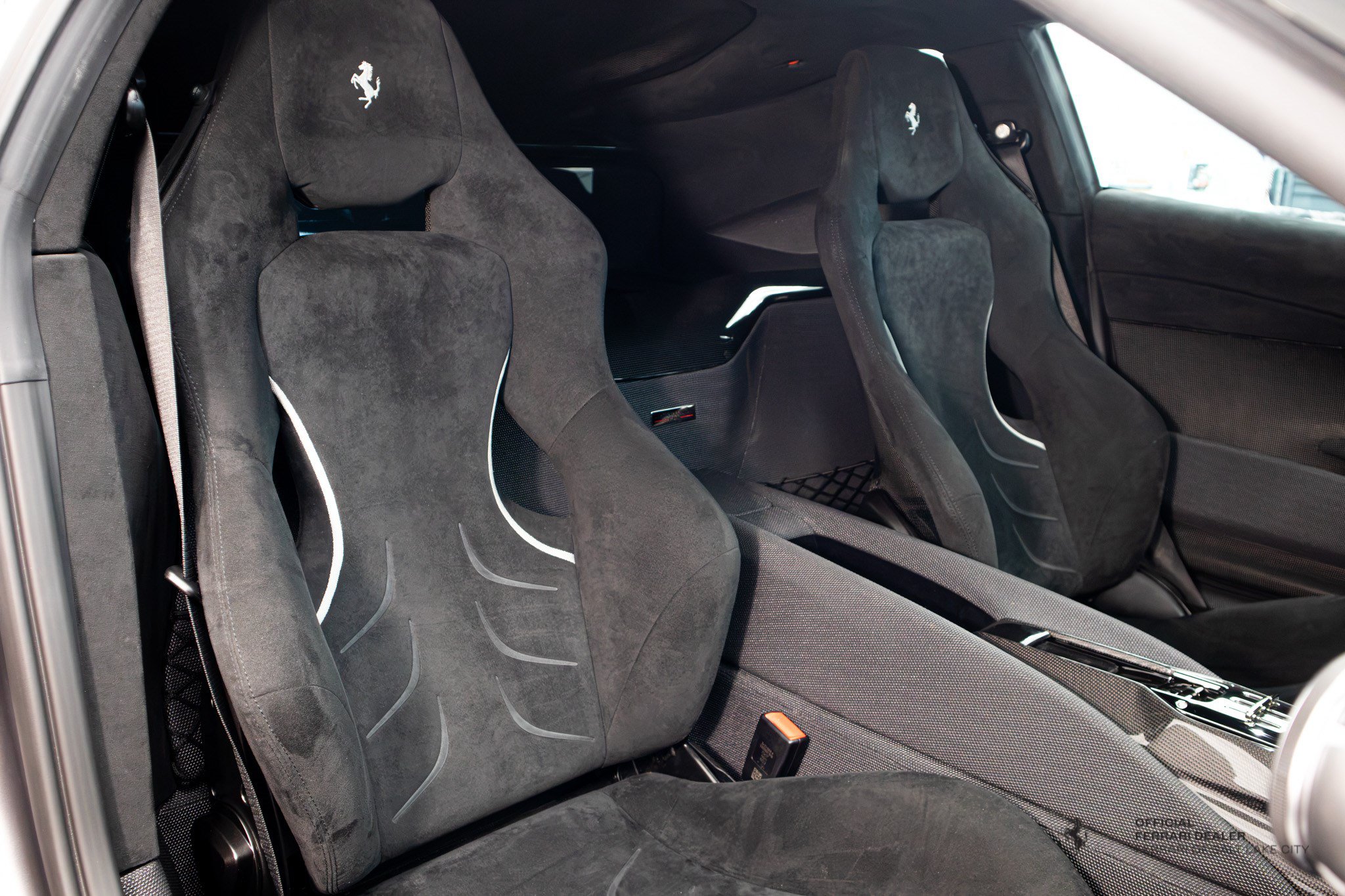 Used 2023 Ferrari 812 Competizione RWD image 24