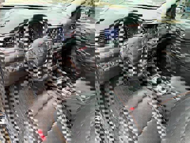 Used 2023 GMC Acadia AT4 w/ Technology Package image 8