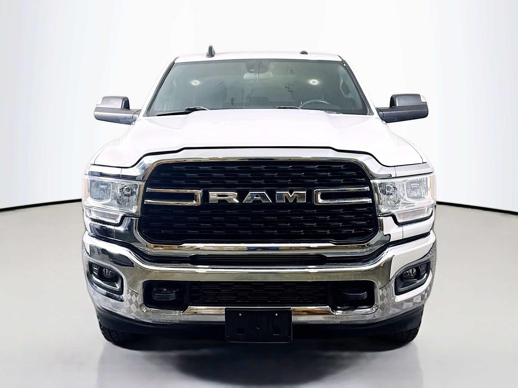 Used 2022 RAM 2500 Big Horn w/ Cold Weather Group image 2