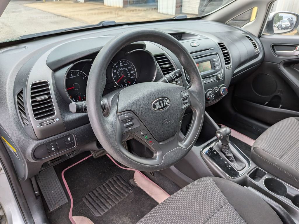 Used 2017 Kia Forte LX FWD image 29