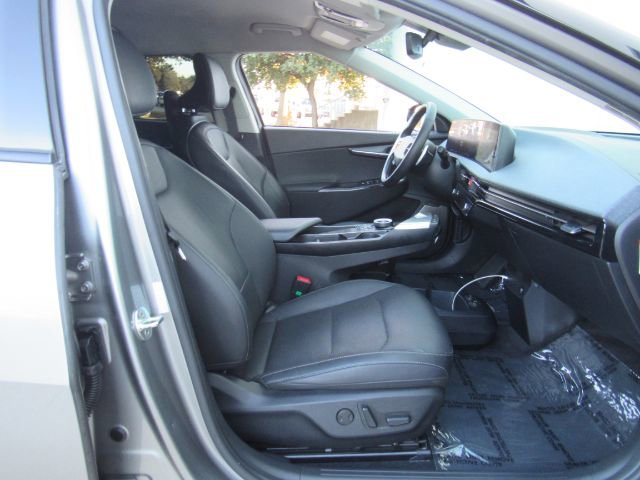Used 2022 Kia EV6 Wind image 23
