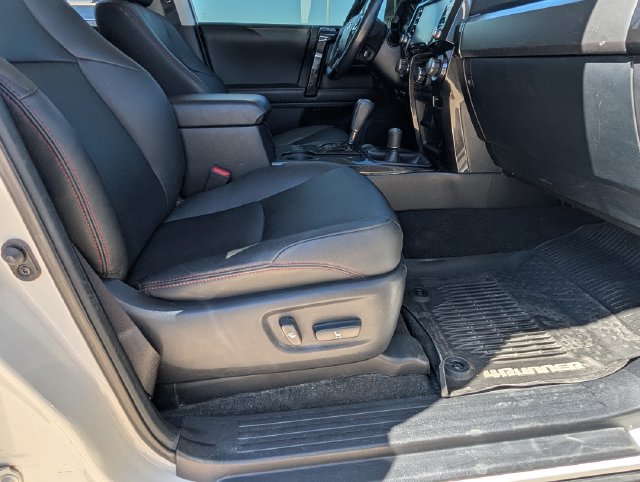 Used 2020 Toyota 4Runner Venture AWD/4WD image 49
