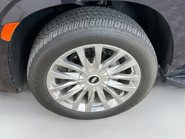 Used 2022 Cadillac Escalade Premium Luxury AWD/4WD image 35