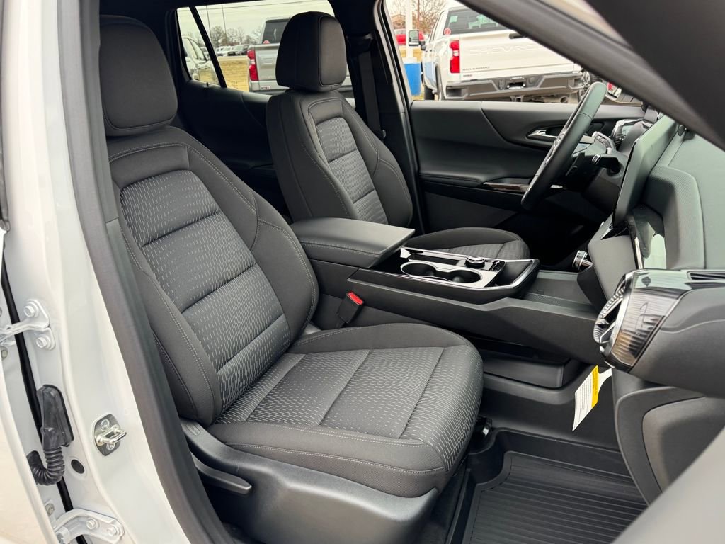 New 2026 Chevrolet Equinox LT w/ Safety and Technology Package image 12