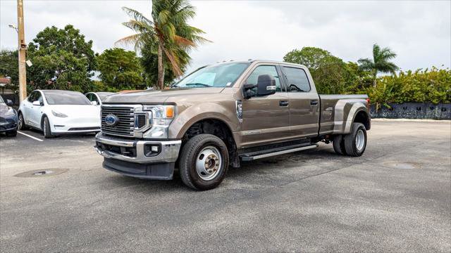 Used 2022 Ford F350 XLT w/ XLT Value Package image 2