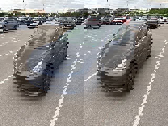 Used 2019 Tesla Model 3 Long Range image 1