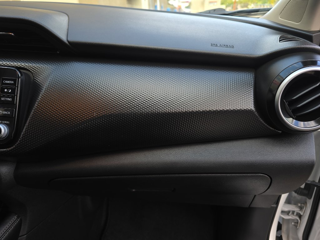 Used 2024 Nissan Kicks SV image 17
