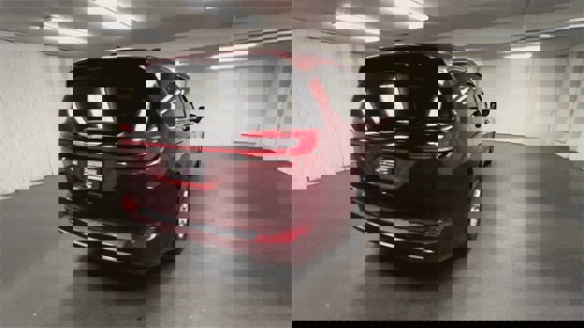 Used 2021 Chrysler Pacifica Touring image 8