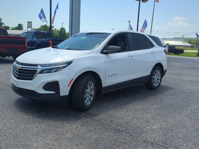 Used 2023 Chevrolet Equinox LS w/ LS Convenience Package FWD image 5