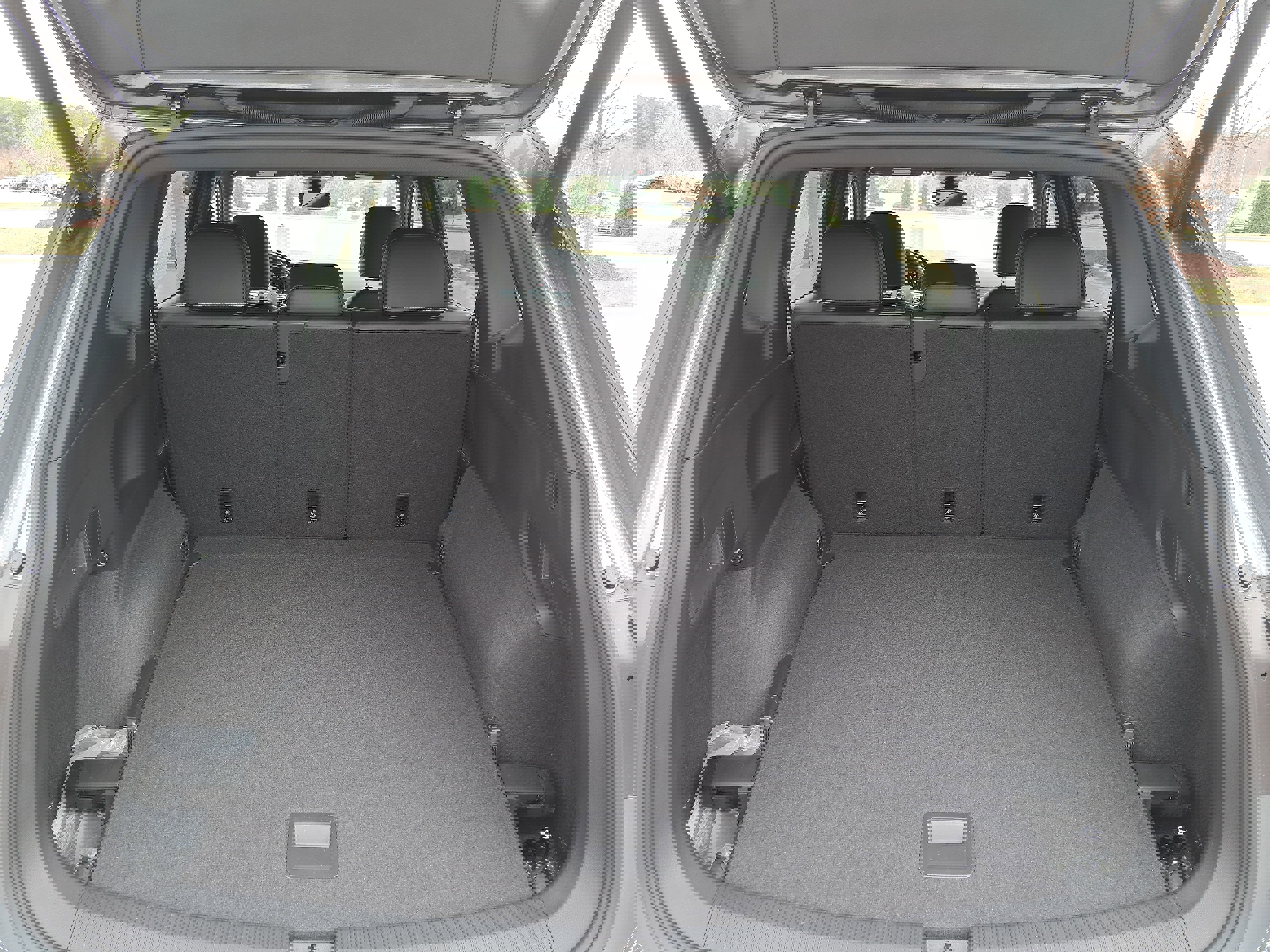 Certified 2024 Volkswagen Tiguan SEL R-Line image 12