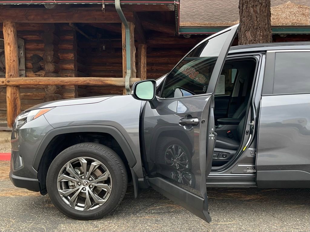 Used 2024 Toyota RAV4 XLE Premium image 56