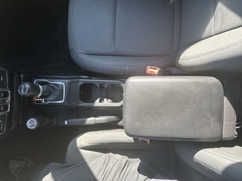 Certified 2018 Jeep Wrangler Unlimited Sport S image 21