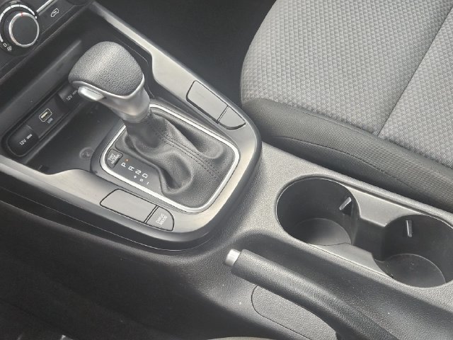 Used 2024 Kia Soul LX w/ LX Technology Package FWD image 20