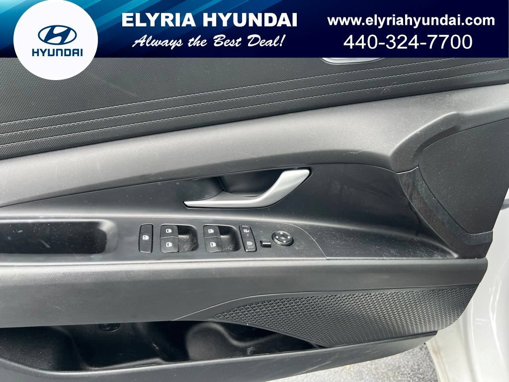 Used 2024 Hyundai Elantra Blue FWD image 1