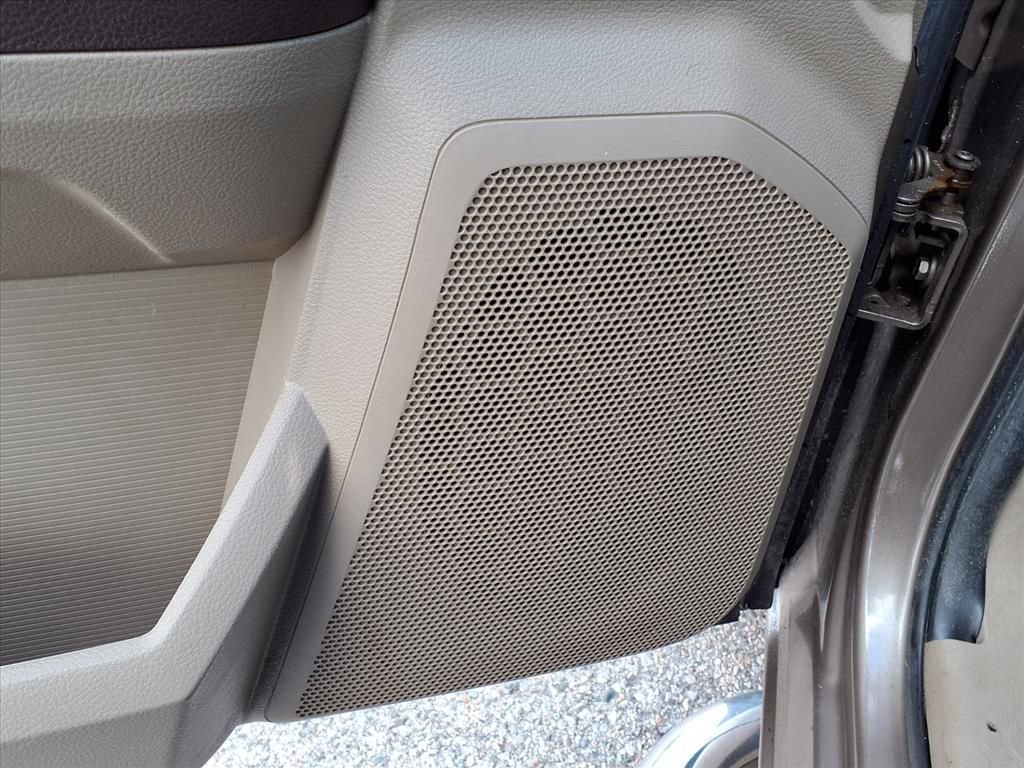 Used 2010 Dodge Ram 1500 Truck SLT w/ Big Horn Regional Pkg image 18