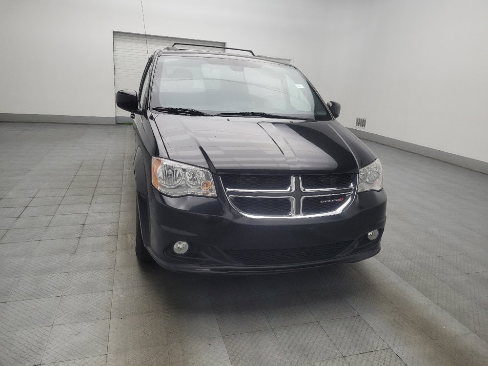 Used 2019 Dodge Grand Caravan SXT FWD image 14