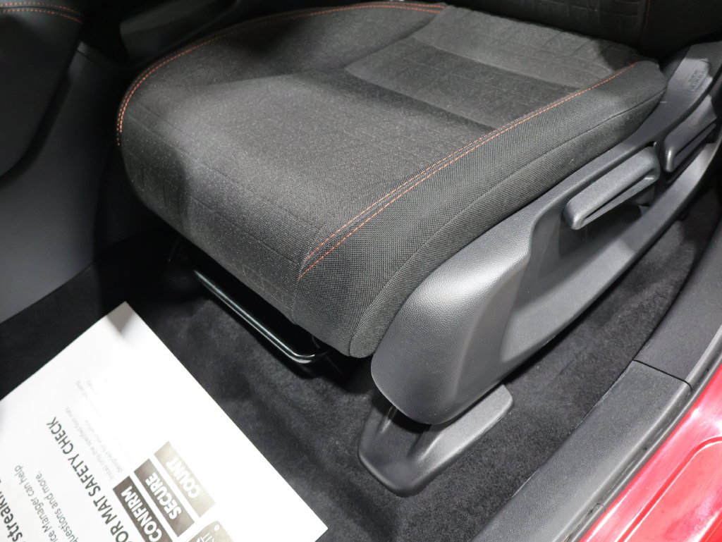 Used 2025 Honda HR-V Sport image 12