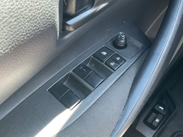 Used 2026 Toyota Corolla LE FWD image 31